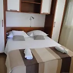 In 35148 Apartment
